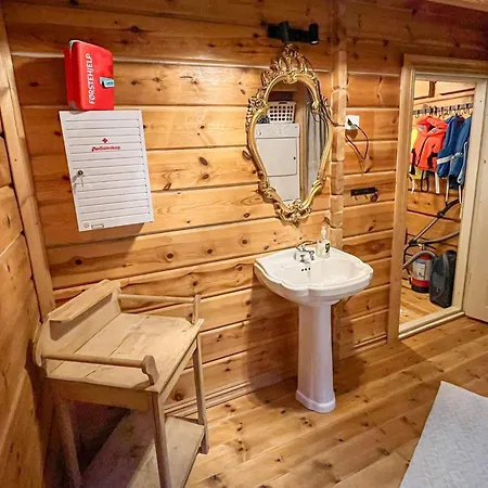 펜션 10 Person In Kvinesdal, Cleaning Included *