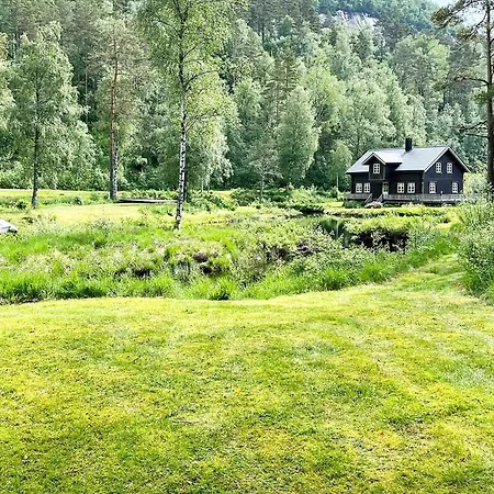 10 Person In Kvinesdal, Cleaning Included Feriehus *